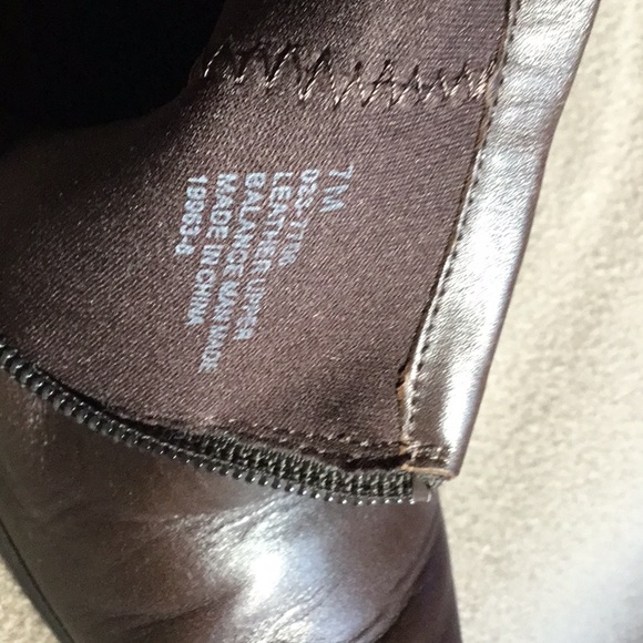 Woman’s ankle boots - Picture 5 of 5